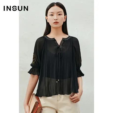 INSUN恩裳线上专选夏季重工钉珠绣花压褶雪纺衫商品大图