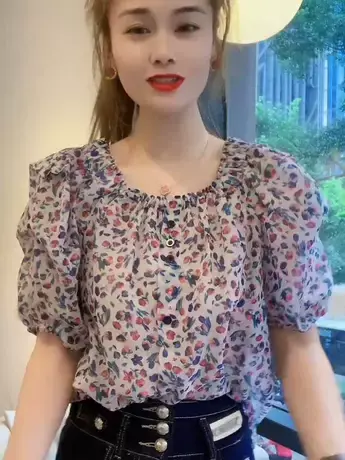 2023新款设计感小众减龄泡泡短袖衬衫女夏季气质碎花休闲百搭上衣商品大图