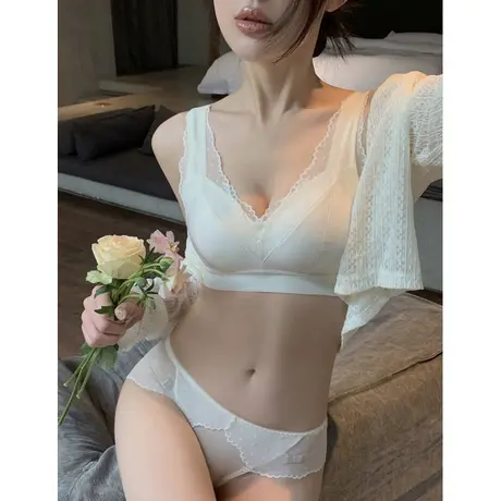 薄款内衣女调整型舒适聚拢提拉蕾丝胸罩无钢圈背心式睡眠文胸套装图片