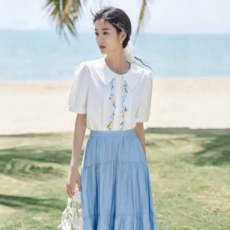 茵曼文艺清新衬衣2023夏女装新款娃娃领泡泡袖花朵刺绣牙签褶上衣商品大图
