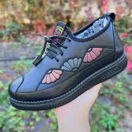 冬季老北京棉鞋女加绒加厚妈妈鞋皮面防水中老年棉靴防滑保暖平底商品大图